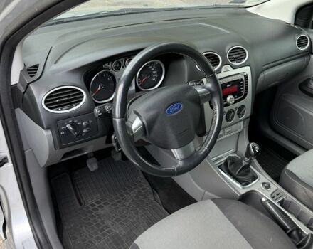 Сірий Форд Фокус, об'ємом двигуна 1.6 л та пробігом 138 тис. км за 6999 $, фото 14 на Automoto.ua