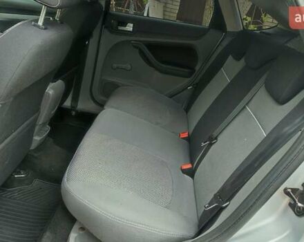 Сірий Форд Фокус, об'ємом двигуна 1.6 л та пробігом 163 тис. км за 5400 $, фото 35 на Automoto.ua