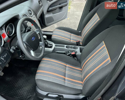 Сірий Форд Фокус, об'ємом двигуна 1.6 л та пробігом 150 тис. км за 5800 $, фото 14 на Automoto.ua