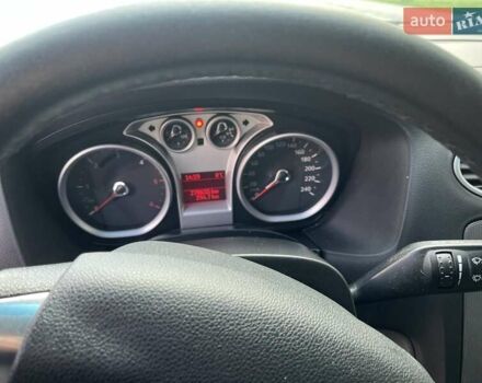 Серый Форд Фокус, объемом двигателя 1.56 л и пробегом 270 тыс. км за 5900 $, фото 1 на Automoto.ua