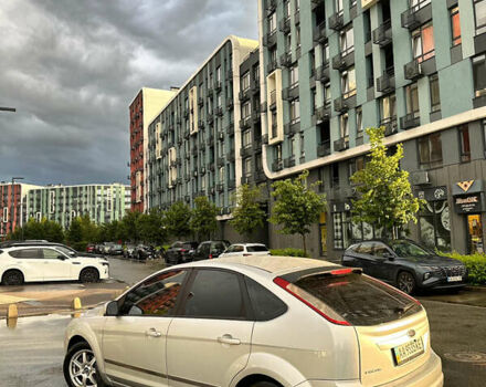 Серый Форд Фокус, объемом двигателя 1.6 л и пробегом 300 тыс. км за 6500 $, фото 3 на Automoto.ua