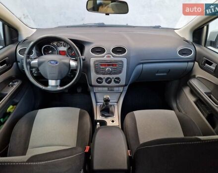 Серый Форд Фокус, объемом двигателя 1.6 л и пробегом 115 тыс. км за 6990 $, фото 47 на Automoto.ua