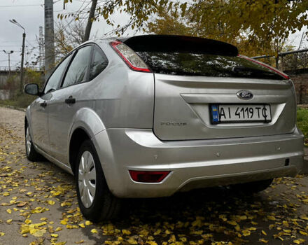 Серый Форд Фокус, объемом двигателя 1.39 л и пробегом 228 тыс. км за 3999 $, фото 17 на Automoto.ua