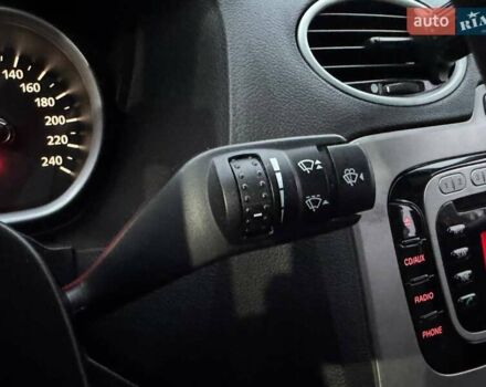 Сірий Форд Фокус, об'ємом двигуна 2 л та пробігом 193 тис. км за 5890 $, фото 13 на Automoto.ua