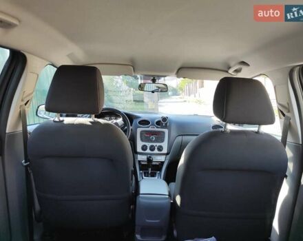 Серый Форд Фокус, объемом двигателя 1.6 л и пробегом 236 тыс. км за 6000 $, фото 1 на Automoto.ua