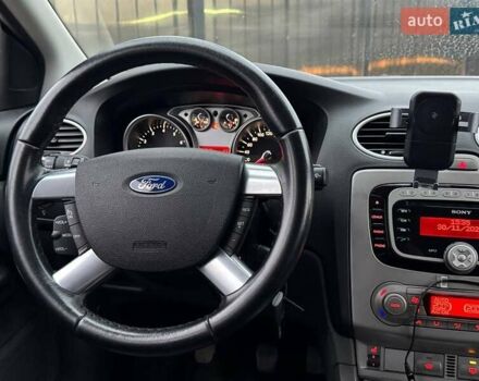 Сірий Форд Фокус, об'ємом двигуна 2 л та пробігом 193 тис. км за 5890 $, фото 9 на Automoto.ua