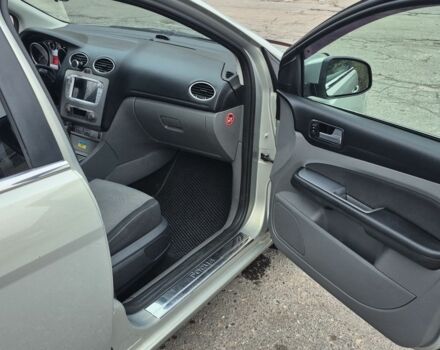 Серый Форд Фокус, объемом двигателя 2 л и пробегом 185 тыс. км за 7400 $, фото 7 на Automoto.ua