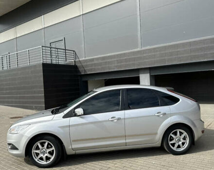 Серый Форд Фокус, объемом двигателя 1.6 л и пробегом 300 тыс. км за 6500 $, фото 4 на Automoto.ua