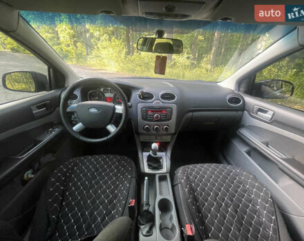 Серый Форд Фокус, объемом двигателя 1.56 л и пробегом 253 тыс. км за 5700 $, фото 5 на Automoto.ua