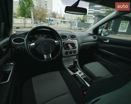 Форд Фокус 2010 в Харькове на Automoto.ua Серый Форд Фокус, объемом двигателя 1.6 л и пробегом 136 тыс. км за 6900 $, фото 14 на Automoto.ua