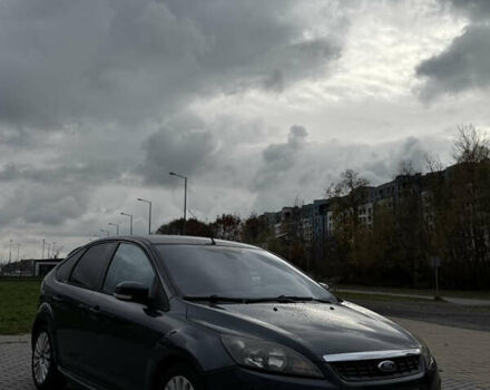 Серый Форд Фокус, объемом двигателя 1.8 л и пробегом 336 тыс. км за 5000 $, фото 1 на Automoto.ua
