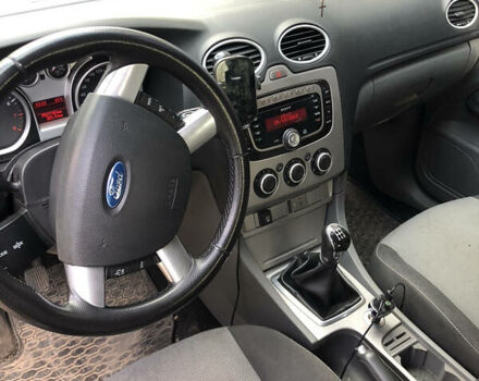 Сірий Форд Фокус, об'ємом двигуна 1.6 л та пробігом 228 тис. км за 5299 $, фото 2 на Automoto.ua