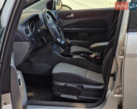 Серый Форд Фокус, объемом двигателя 1.6 л и пробегом 115 тыс. км за 6990 $, фото 37 на Automoto.ua