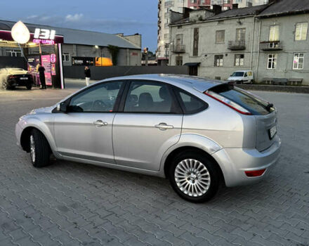 Серый Форд Фокус, объемом двигателя 1.8 л и пробегом 220 тыс. км за 4800 $, фото 1 на Automoto.ua