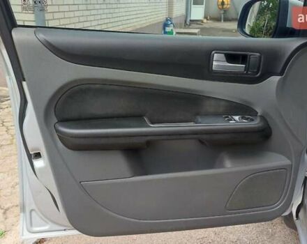 Сірий Форд Фокус, об'ємом двигуна 1.6 л та пробігом 163 тис. км за 5400 $, фото 37 на Automoto.ua