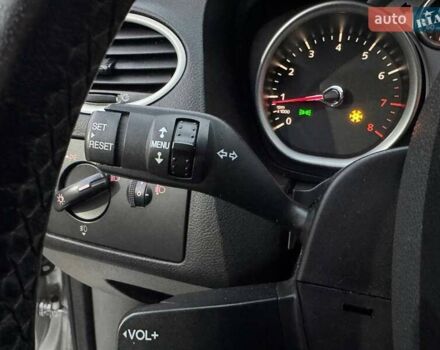 Сірий Форд Фокус, об'ємом двигуна 2 л та пробігом 193 тис. км за 5890 $, фото 12 на Automoto.ua