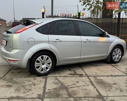 Сірий Форд Фокус, об'ємом двигуна 2 л та пробігом 193 тис. км за 5890 $, фото 4 на Automoto.ua