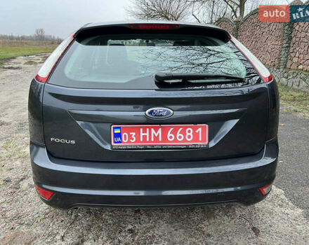 Сірий Форд Фокус, об'ємом двигуна 1.6 л та пробігом 150 тис. км за 5800 $, фото 4 на Automoto.ua