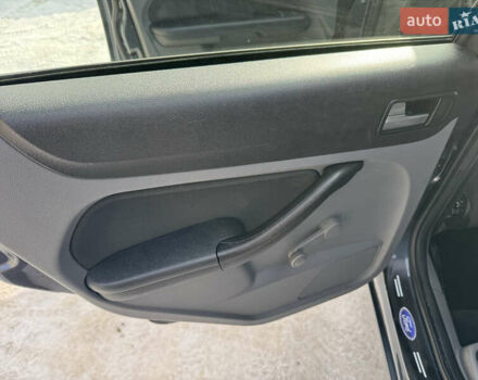 Серый Форд Фокус, объемом двигателя 1.6 л и пробегом 97 тыс. км за 5300 $, фото 36 на Automoto.ua