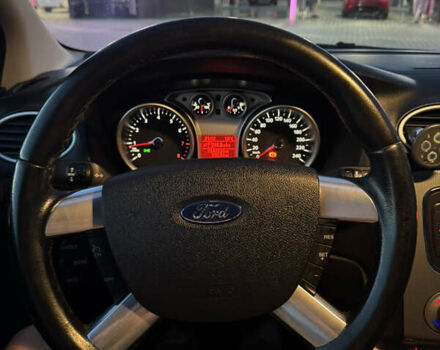 Серый Форд Фокус, объемом двигателя 1.8 л и пробегом 220 тыс. км за 4800 $, фото 18 на Automoto.ua