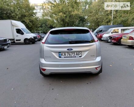 Сірий Форд Фокус, об'ємом двигуна 1.6 л та пробігом 111 тис. км за 7200 $, фото 2 на Automoto.ua