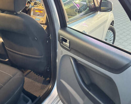 Серый Форд Фокус, объемом двигателя 1.8 л и пробегом 220 тыс. км за 4800 $, фото 27 на Automoto.ua