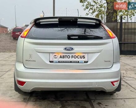 Сірий Форд Фокус, об'ємом двигуна 2 л та пробігом 193 тис. км за 5890 $, фото 5 на Automoto.ua