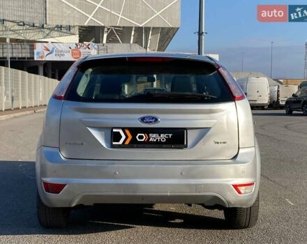 Серый Форд Фокус, объемом двигателя 1.6 л и пробегом 218 тыс. км за 4990 $, фото 2 на Automoto.ua