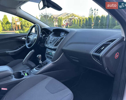 Сірий Форд Фокус, об'ємом двигуна 1.6 л та пробігом 235 тис. км за 7450 $, фото 56 на Automoto.ua