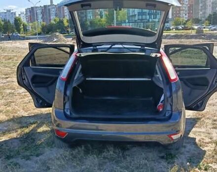 Серый Форд Фокус, объемом двигателя 1.6 л и пробегом 198 тыс. км за 7100 $, фото 8 на Automoto.ua