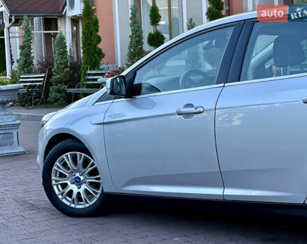 Сірий Форд Фокус, об'ємом двигуна 1.6 л та пробігом 235 тис. км за 7450 $, фото 27 на Automoto.ua