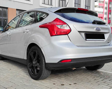 Серый Форд Фокус, объемом двигателя 1.6 л и пробегом 252 тыс. км за 7500 $, фото 3 на Automoto.ua