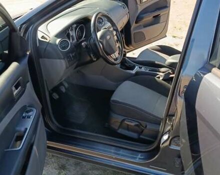 Серый Форд Фокус, объемом двигателя 1.6 л и пробегом 198 тыс. км за 7100 $, фото 11 на Automoto.ua