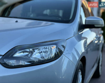 Сірий Форд Фокус, об'ємом двигуна 1.6 л та пробігом 235 тис. км за 7450 $, фото 69 на Automoto.ua