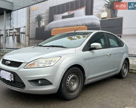 Серый Форд Фокус, объемом двигателя 1.6 л и пробегом 136 тыс. км за 5500 $, фото 3 на Automoto.ua