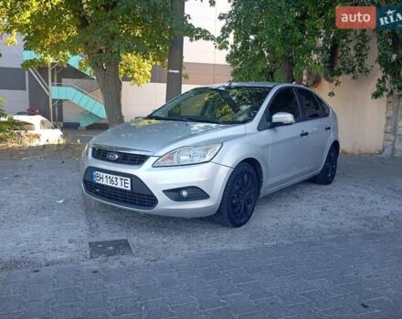 Серый Форд Фокус, объемом двигателя 1.39 л и пробегом 250 тыс. км за 4400 $, фото 4 на Automoto.ua