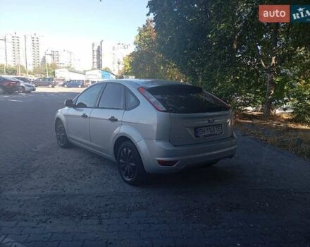 Серый Форд Фокус, объемом двигателя 1.39 л и пробегом 250 тыс. км за 4400 $, фото 1 на Automoto.ua