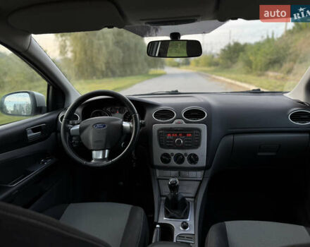 Сірий Форд Фокус, об'ємом двигуна 1.6 л та пробігом 270 тис. км за 5700 $, фото 10 на Automoto.ua