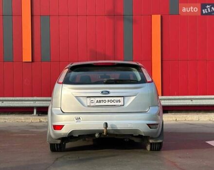 Серый Форд Фокус, объемом двигателя 2 л и пробегом 267 тыс. км за 5990 $, фото 6 на Automoto.ua