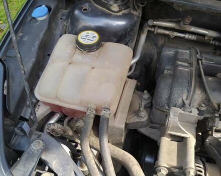 Сірий Форд Фокус, об'ємом двигуна 1.6 л та пробігом 92 тис. км за 6800 $, фото 29 на Automoto.ua