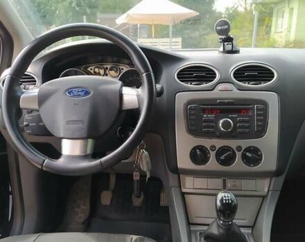 Сірий Форд Фокус, об'ємом двигуна 1.6 л та пробігом 92 тис. км за 6800 $, фото 5 на Automoto.ua