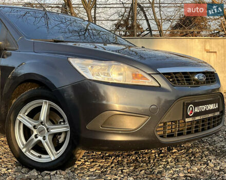 Серый Форд Фокус, объемом двигателя 1.4 л и пробегом 220 тыс. км за 5790 $, фото 1 на Automoto.ua