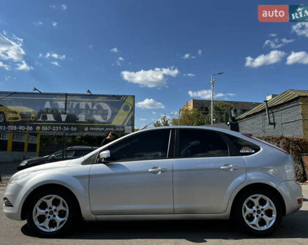 Сірий Форд Фокус, об'ємом двигуна 1.6 л та пробігом 274 тис. км за 7000 $, фото 7 на Automoto.ua