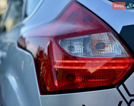 Сірий Форд Фокус, об'ємом двигуна 1.6 л та пробігом 235 тис. км за 7290 $, фото 39 на Automoto.ua