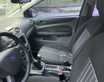 Серый Форд Фокус, объемом двигателя 1.39 л и пробегом 205 тыс. км за 5000 $, фото 1 на Automoto.ua