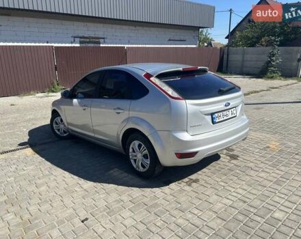 Серый Форд Фокус, объемом двигателя 1.4 л и пробегом 251 тыс. км за 4999 $, фото 3 на Automoto.ua