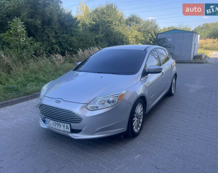 Серый Форд Фокус, объемом двигателя 0 л и пробегом 118 тыс. км за 5500 $, фото 1 на Automoto.ua