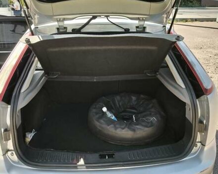 Серый Форд Фокус, объемом двигателя 1.6 л и пробегом 230 тыс. км за 5150 $, фото 3 на Automoto.ua