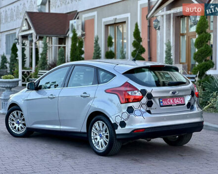 Сірий Форд Фокус, об'ємом двигуна 1.6 л та пробігом 235 тис. км за 7450 $, фото 24 на Automoto.ua