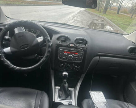 Серый Форд Фокус, объемом двигателя 1.6 л и пробегом 241 тыс. км за 5200 $, фото 4 на Automoto.ua